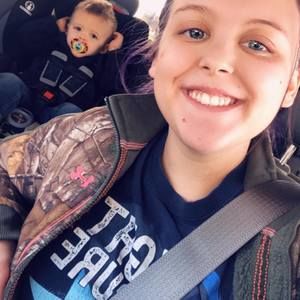 Meet your Posher, Lydia